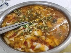 酸菜翘壳鱼-笑红饭庄