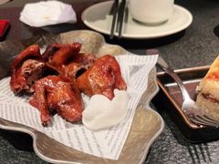 -蝴蝶里·粤菜·点心(滨江龙湖店)