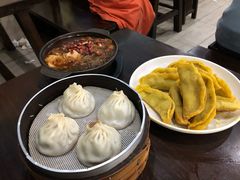 -老新隆牛肉锅贴(新街口店)