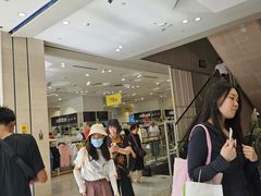 -BIGOFFS 超级折扣(仁恒伊势丹店)