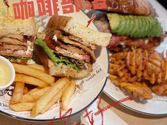 蜂蜜酱香鸡肉三明治-blend咖啡部落(车公庙店)