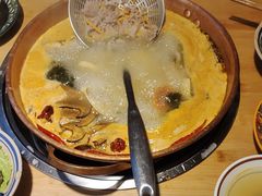 -洱火云南酸菜牛肉火锅(石景山当代商城店)