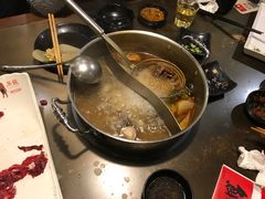 -左庭右院鲜牛肉火锅(金山万达店)
