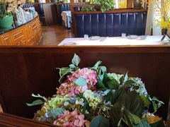 -八府香鸭·啫啫煲(华山路店)