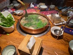 -牛村来人潮汕牛肉火锅(西单店)