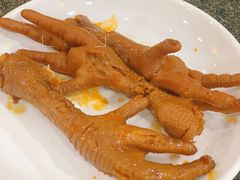 辣卤鸡爪-春阳水饺(香槟广场店)