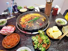 -四小区火锅·巷子里的重庆火锅(花照壁店)