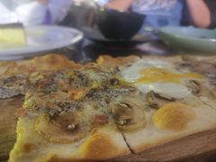 黑松露薄饼-LENBACH兰巴赫西餐啤酒坊(大连东港店)