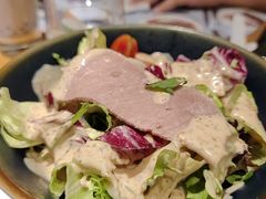 咸牛肉蔬菜沙拉-斗牛士牛排(南京东路店)