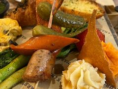 -Mark&Mars Restaurant