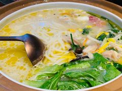 -云海肴·汽锅鸡·云南菜(天山百盛优客店)