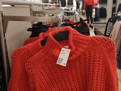 -H&M(鹏欣水游城店)