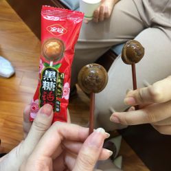 -花师傅专业手穿耳洞打耳洞穿孔