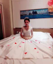 -珠海女王嫁衣馆(珠海左右创意园店)