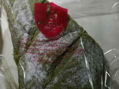 抹茶红豆包(小)-BROAD面包路·欧式面包(龙湖时代C馆店)