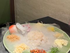 -得意咚瓜·顺德鱼生·冬瓜火锅(深圳首店)