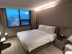 -成都宽窄巷子桔子水晶酒店