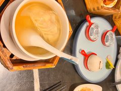 鲍鱼鱼翅灌汤饺-龙凤点心饼家·39年老字号(松岗店)