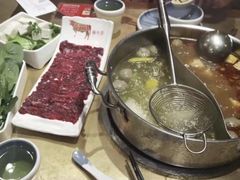 -左庭右院鲜牛肉火锅(金山万达店)