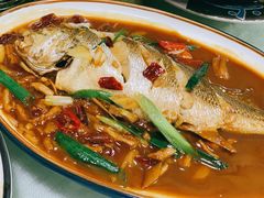 大黄花鱼酱油水-鑫悦楼煎蟹·16年海鲜大排档