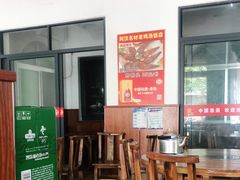 -阿汉名材老鸡汤饭店(金鸡岭店)