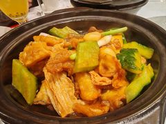 腐竹苦瓜焖海鲈鱼头骨腩-勝記酒家·37年老字号·经典粤菜(荔枝公园店)