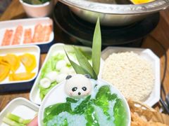 -钢管厂五区小郡肝串串香火锅(人民广场店)