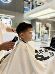 -PE SALON