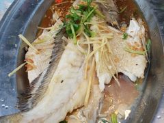 -明记烧鱼美味店