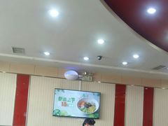 大堂-李先生牛肉面大王(营口大润发店)