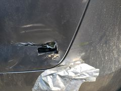 -畅通航行汽车钣金喷漆 无痕修复·局部喷漆