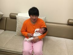 -爱的果实月嫂育婴师(世纪东方店)