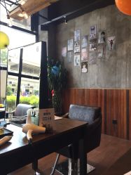 -PE SALON
