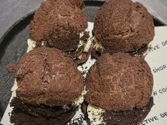 -W COLLECTIVE  DESSERT SHOP