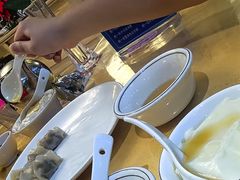 -鹏城人家海鲜酒家·23年老字号(较场尾店)