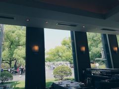 -御花园·粤菜·海鲜火锅(中山公园店)
