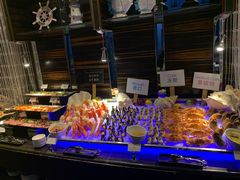 自助取餐区-广州花园酒店·凌璇阁旋转餐厅CAROUSEL360