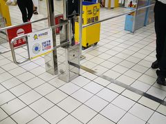-沃尔玛(前山店)