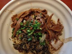 -佬钱湾仔(衣裳街店)