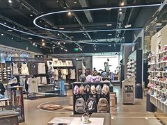 -NIKE品牌体验店(金源新燕莎店)