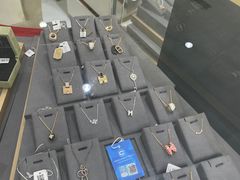 -奢物·巴黎站奢侈品回收寄售