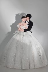 -梵汐婚纱摄影(东方之门店)