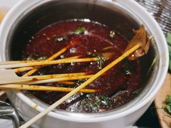 -红鼎豆捞·非遗鲍皇汤火锅(宝丰路店)