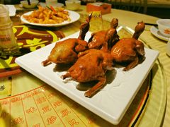 招牌烤乳鸽-石岐佬中山菜馆(张溪店)