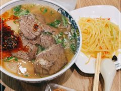 -西部马华清真兰州牛肉面·烧烤夜市(三里河店)