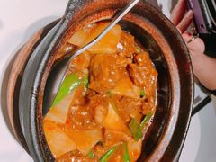 萝卜牛肉煲-汤城小厨•粤菜•靓汤(苏州街店)