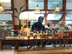 -银米·云南传统过桥米线(双廊黑金冠店)
