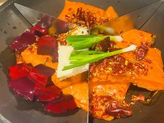 红油锅底-叁口煮老火锅(东升店)