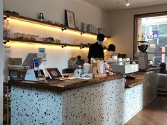 -Line 咖啡(石厦花园店)