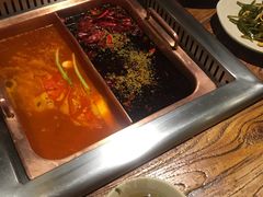 番茄麻辣-老牌坊云南鱼豆花火锅(爱建店)